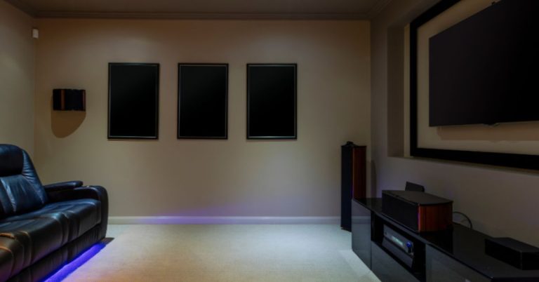 The Ultimate Home Theatre Experience: Key Components and Setup