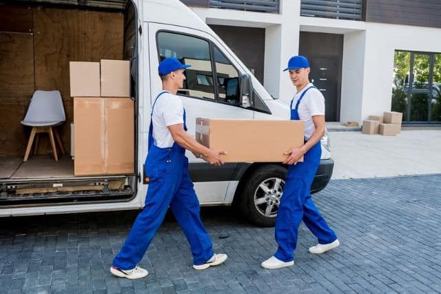 Why Choosing Professional Movers is Worth It (5 Key Benefits)