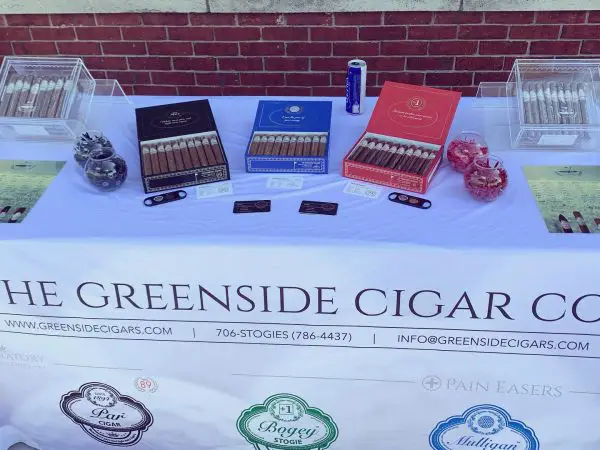 golf-tournament-cigars2-600x450