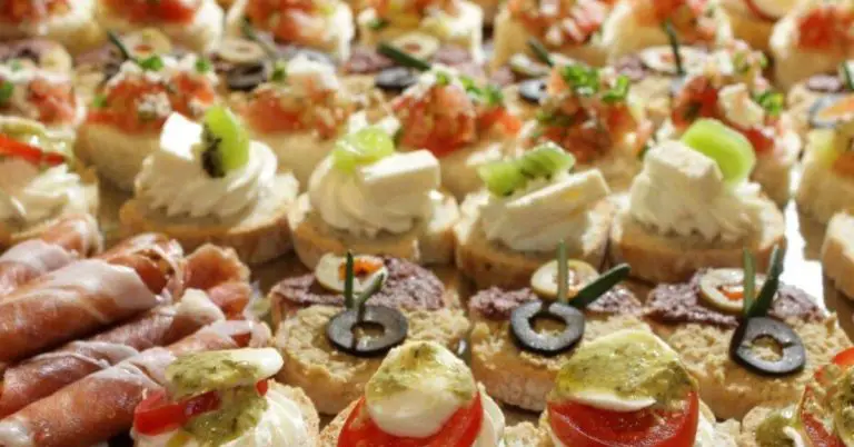 Creating Delightful Food Platters for Any Occasion