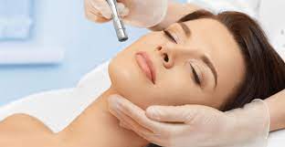 Invest in Your Skin’s Future: Dubai’s Chemical Peels for Lasting Results