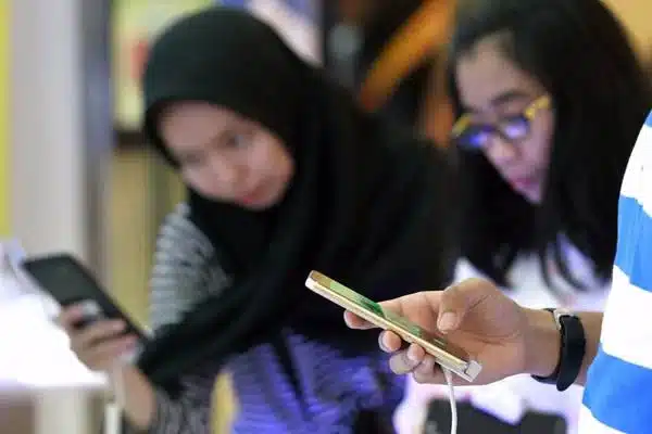 Pemanfaatan Internet Di Era Digital