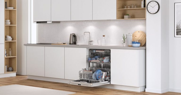 Integrated Full-Size Dishwashers: A Seamless Kitchen Solution