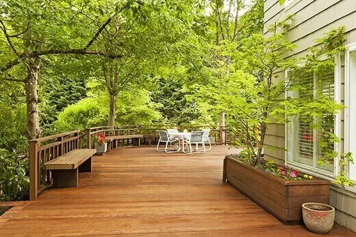 Perfect Decking for Your Outdoor Space: Top Tips and Options